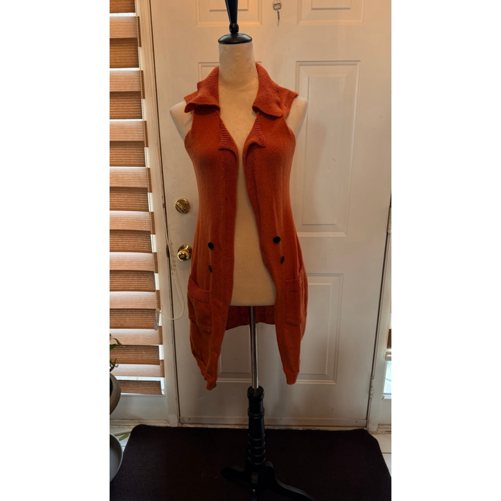 Women's Unbranded Orange Sleeveless Knit Shrug S with Black Buttons